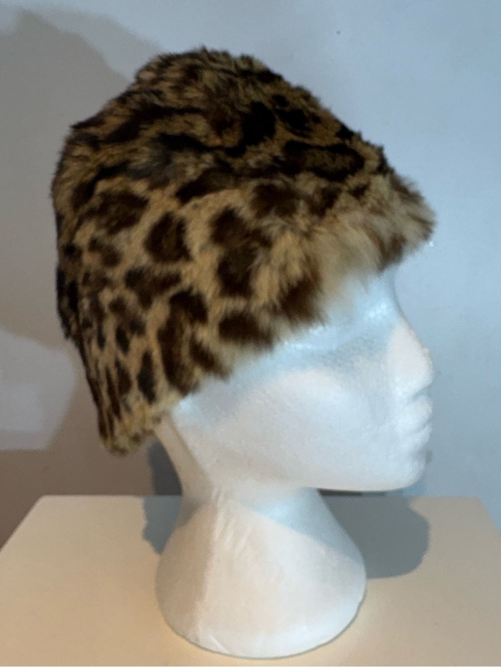 Vintage Simpson’s Genuine Fur Leopard Print Hat – Small